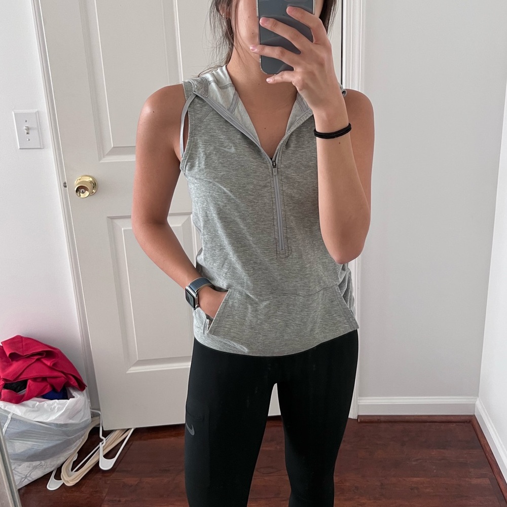 Nike zip tank XS